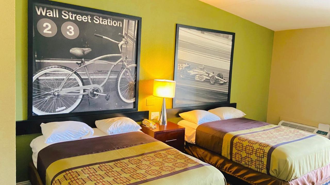 ซูเปอร์ 8 บาย วินด์แฮม แบตเทิลโบโร / ร็อกกี เมาน์ต Hotel Battleboro ภายนอก รูปภาพ
