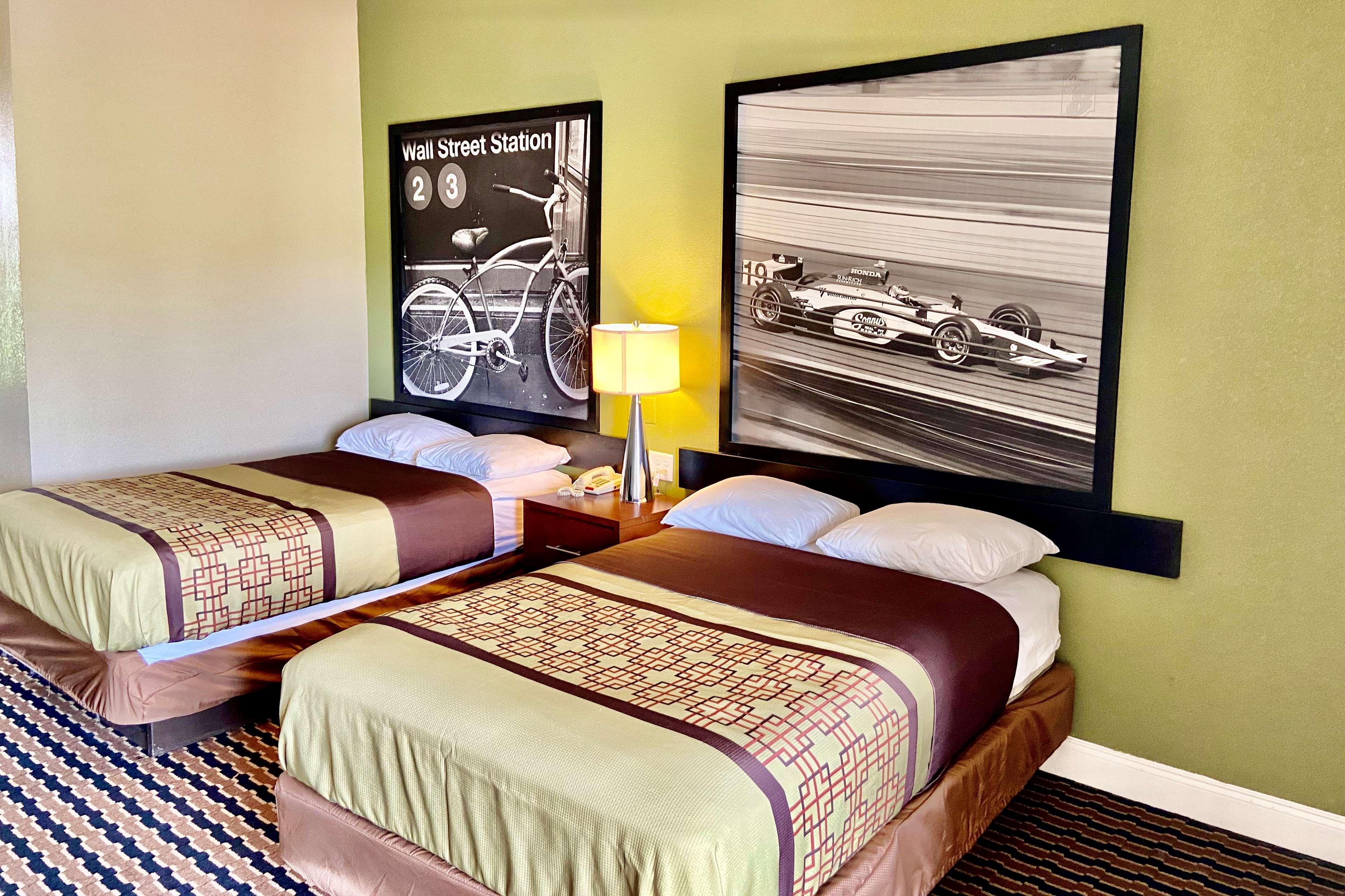 ซูเปอร์ 8 บาย วินด์แฮม แบตเทิลโบโร / ร็อกกี เมาน์ต Hotel Battleboro ภายนอก รูปภาพ